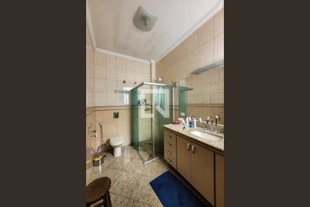 Apartamento à venda com 116m², 2 quartos e sem vaga Apartamento à venda com 116m², 2 quartos e sem vagaBanheiro