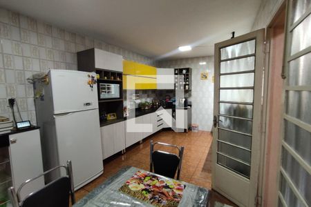 Casa à venda com 125m², 3 quartos e 2 vagas Casa à venda com 125m², 3 quartos e 2 vagasCozinha