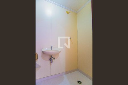 Apartamento para alugar com 139m², 3 quartos e 2 vagas Apartamento para alugar com 139m², 3 quartos e 2 vagasBanheiro de serviço