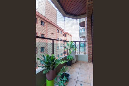 Apartamento para alugar com 139m², 3 quartos e 2 vagas Apartamento para alugar com 139m², 3 quartos e 2 vagasVaranda dos Quartos 1 e 2