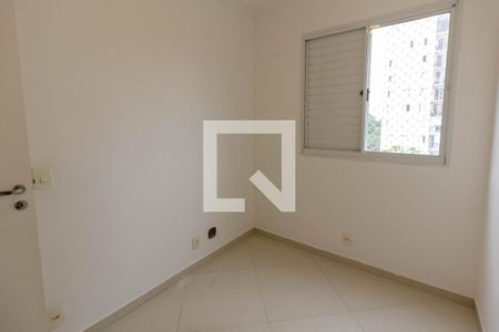 Quarto 1 de apartamento à venda com 3 quartos, 57m² em Jardim Cocaia, Guarulhos