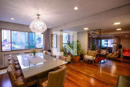 Sala de apartamento à venda com 4 quartos, 253m² em Aclimação, São Paulo