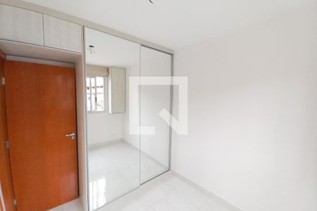 Quarto 2 de apartamento para alugar com 2 quartos, 48m² em Candelária, Belo Horizonte