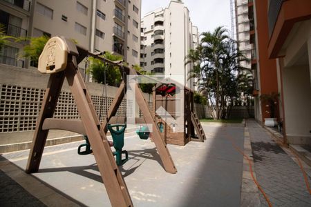 Apartamento para alugar com 58m², 2 quartos e 1 vaga Apartamento para alugar com 58m², 2 quartos e 1 vagaÁrea comum - Playground
