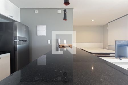 Sala/Cozinha de apartamento para alugar com 1 quarto, 38m² em Jardim Flor da Montanha, Guarulhos