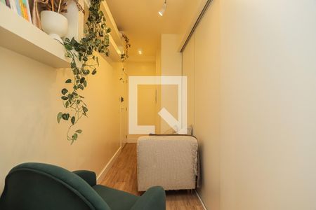 Apartamento à venda com 70m², 2 quartos e 1 vagaEscritório