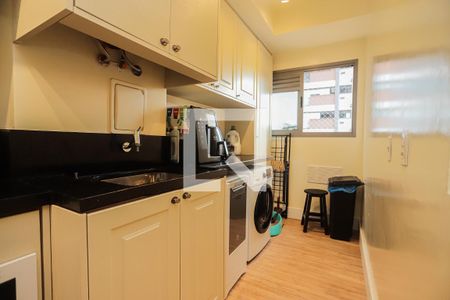 Apartamento à venda com 70m², 2 quartos e 1 vagaÁrea de Serviço
