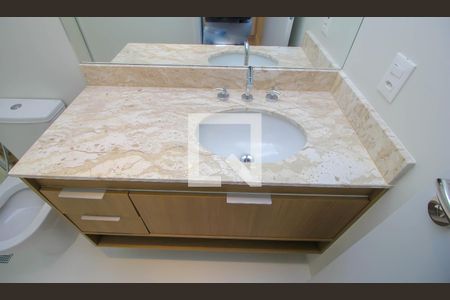 Apartamento à venda com 159m², 3 quartos e 2 vagas Apartamento à venda com 159m², 3 quartos e 2 vagasBanheiro da Suíte 2