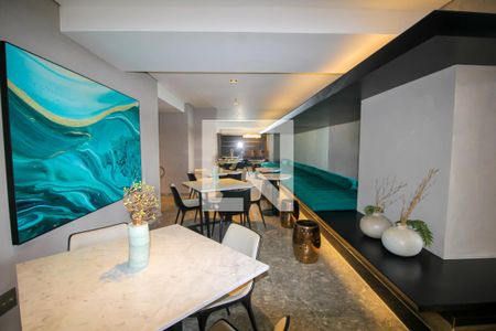 Apartamento à venda com 159m², 3 quartos e 2 vagas Apartamento à venda com 159m², 3 quartos e 2 vagasBar da Piscina