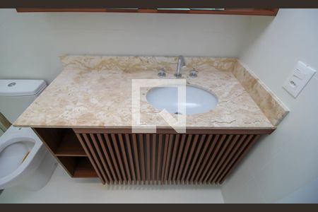 Apartamento à venda com 159m², 3 quartos e 2 vagas Apartamento à venda com 159m², 3 quartos e 2 vagasBanheiro da Suíte 1