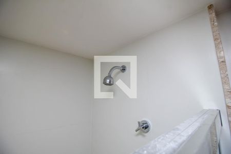 Apartamento à venda com 159m², 3 quartos e 2 vagas Apartamento à venda com 159m², 3 quartos e 2 vagasChuveiro