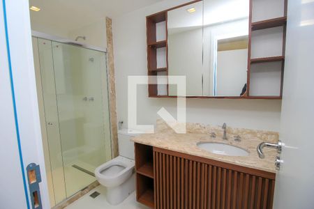 Apartamento à venda com 159m², 3 quartos e 2 vagas Apartamento à venda com 159m², 3 quartos e 2 vagasBanheiro da Suíte 1