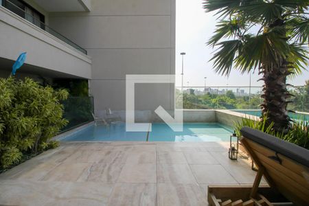 Apartamento à venda com 159m², 3 quartos e 2 vagas Apartamento à venda com 159m², 3 quartos e 2 vagasÁrea comum - Piscina