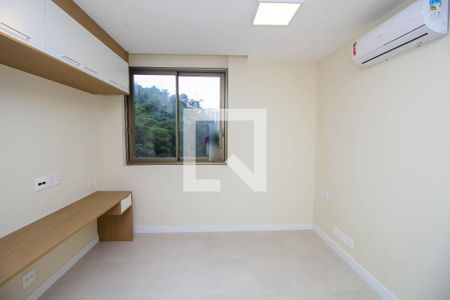 Apartamento à venda com 159m², 3 quartos e 2 vagas Apartamento à venda com 159m², 3 quartos e 2 vagasQuarto 3