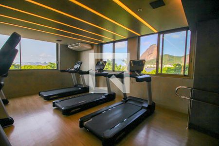 Apartamento à venda com 159m², 3 quartos e 2 vagas Apartamento à venda com 159m², 3 quartos e 2 vagasÁrea comum - Fitness