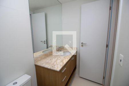 Apartamento à venda com 159m², 3 quartos e 2 vagas Apartamento à venda com 159m², 3 quartos e 2 vagasBanheiro da Suíte 2