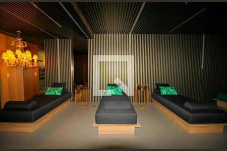 Apartamento à venda com 159m², 3 quartos e 2 vagas Apartamento à venda com 159m², 3 quartos e 2 vagasÁrea comum - Repouso/ Sauna