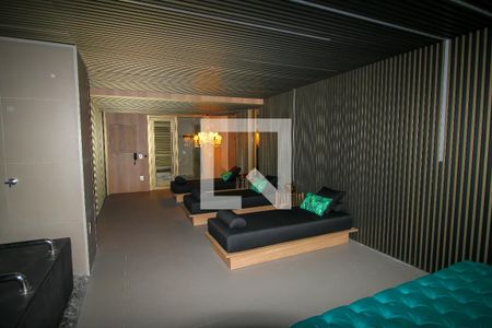 Apartamento à venda com 159m², 3 quartos e 2 vagas Apartamento à venda com 159m², 3 quartos e 2 vagasÁrea comum - Repouso/ Sauna