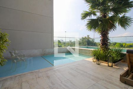 Apartamento à venda com 159m², 3 quartos e 2 vagas Apartamento à venda com 159m², 3 quartos e 2 vagasÁrea comum - Piscina