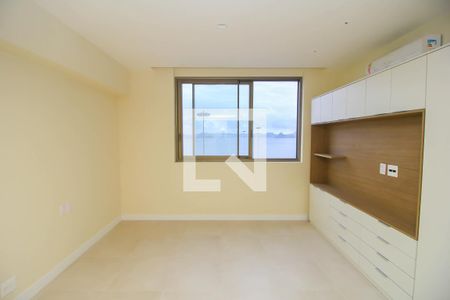 Apartamento à venda com 159m², 3 quartos e 2 vagas Apartamento à venda com 159m², 3 quartos e 2 vagasQuarto 1