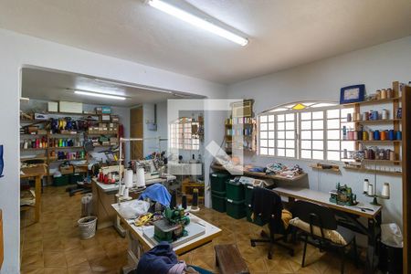 Casa à venda com 490m², 4 quartos e 7 vagas Casa à venda com 490m², 4 quartos e 7 vagasOficina 1