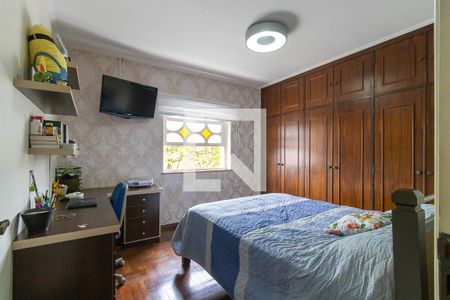 Casa à venda com 490m², 4 quartos e 7 vagas Casa à venda com 490m², 4 quartos e 7 vagasQuarto 3