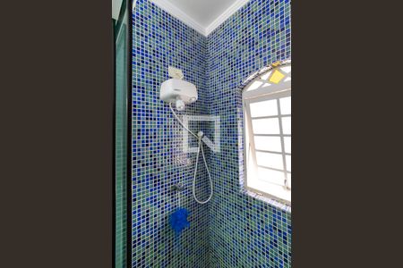 Casa à venda com 490m², 4 quartos e 7 vagas Casa à venda com 490m², 4 quartos e 7 vagasBanheiro externo