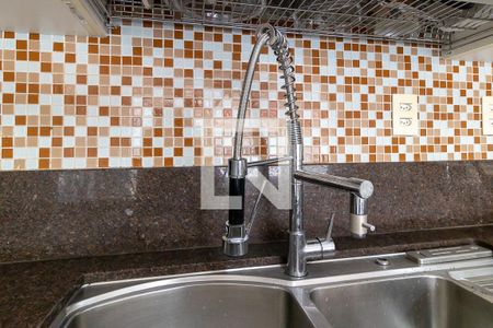 Casa à venda com 490m², 4 quartos e 7 vagas Casa à venda com 490m², 4 quartos e 7 vagasCozinha externa