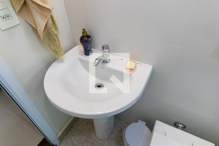 Casa à venda com 490m², 4 quartos e 7 vagas Casa à venda com 490m², 4 quartos e 7 vagasBanheiro externo