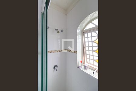 Casa à venda com 490m², 4 quartos e 7 vagas Casa à venda com 490m², 4 quartos e 7 vagasBanheiro social