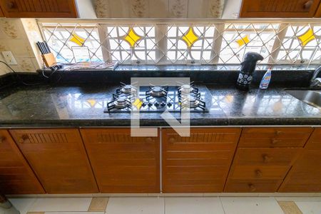 Casa à venda com 490m², 4 quartos e 7 vagas Casa à venda com 490m², 4 quartos e 7 vagasCozinha