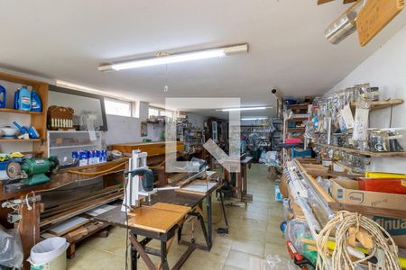 Casa à venda com 490m², 4 quartos e 7 vagas Casa à venda com 490m², 4 quartos e 7 vagasOficina 2