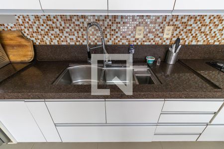 Casa à venda com 490m², 4 quartos e 7 vagas Casa à venda com 490m², 4 quartos e 7 vagasCozinha externa