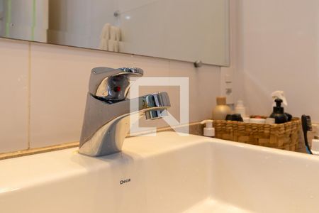 Casa à venda com 490m², 4 quartos e 7 vagas Casa à venda com 490m², 4 quartos e 7 vagasBanheiro da suíte 1