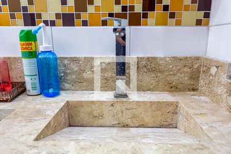 Apartamento à venda com 78m², 2 quartos e 1 vagaDetalhe do Banheiro