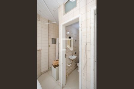 Apartamento à venda com 140m², 3 quartos e 2 vagas Apartamento à venda com 140m², 3 quartos e 2 vagasBanheiro de serviço