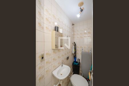 Apartamento à venda com 140m², 3 quartos e 2 vagas Apartamento à venda com 140m², 3 quartos e 2 vagasBanheiro de serviço