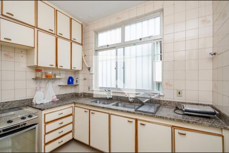 Apartamento à venda com 140m², 3 quartos e 2 vagas Apartamento à venda com 140m², 3 quartos e 2 vagasCozinha