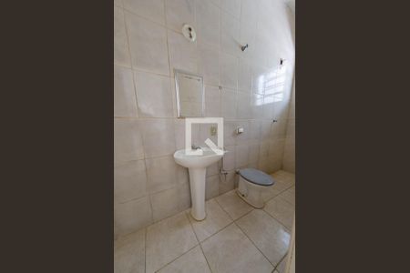 Casa para alugar com 80m², 3 quartos e sem vaga Casa para alugar com 80m², 3 quartos e sem vagaBanheiro suíte