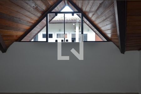 Casa de condomínio à venda com 250m², 4 quartos e 3 vagas Casa de condomínio à venda com 250m², 4 quartos e 3 vagasMezanino