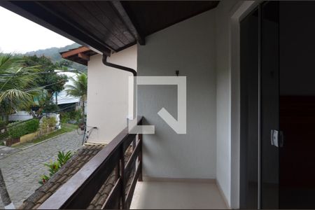 Casa de condomínio à venda com 250m², 4 quartos e 3 vagas Casa de condomínio à venda com 250m², 4 quartos e 3 vagasSuite 1
