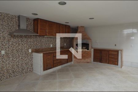 Casa de condomínio à venda com 250m², 4 quartos e 3 vagas Casa de condomínio à venda com 250m², 4 quartos e 3 vagasÁrea externa