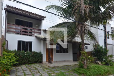 Fachada de casa de condomínio à venda com 4 quartos, 250m² em Recreio dos Bandeirantes, Rio de Janeiro