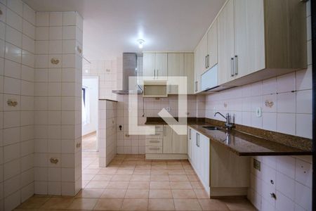 Apartamento à venda com 127m², 3 quartos e 2 vagasCozinha