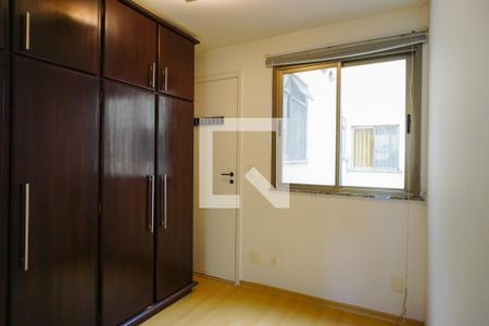 Apartamento à venda com 105m², 2 quartos e 2 vagasQuarto 2