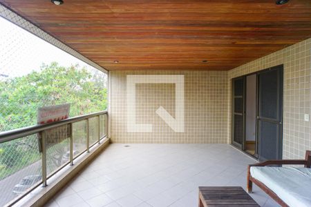 Apartamento à venda com 105m², 2 quartos e 2 vagasVaranda da Sala