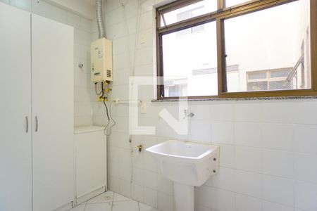 Apartamento à venda com 105m², 2 quartos e 2 vagasCozinha e Área de Serviço