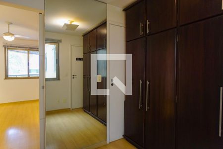Apartamento à venda com 105m², 2 quartos e 2 vagasQuarto 2
