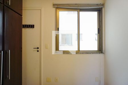 Apartamento à venda com 105m², 2 quartos e 2 vagasQuarto 2