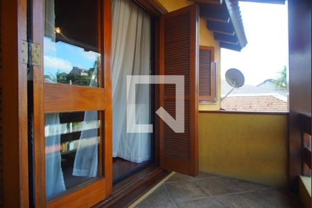 Casa à venda com 220m², 4 quartos e 4 vagasSacada